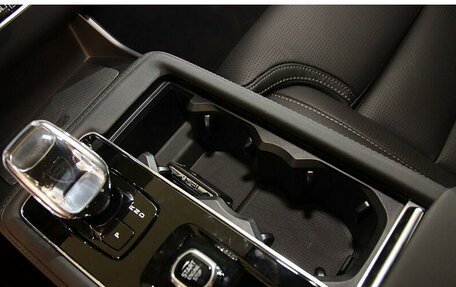 Volvo XC90 II рестайлинг, 2025 год, 11 910 910 рублей, 20 фотография