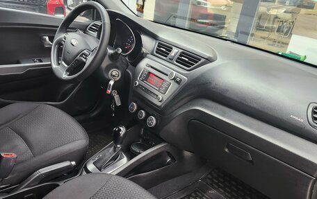 KIA Rio III рестайлинг, 2016 год, 1 100 000 рублей, 22 фотография