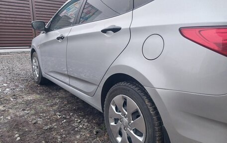 Hyundai Solaris II рестайлинг, 2013 год, 755 000 рублей, 8 фотография