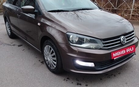 Volkswagen Polo VI (EU Market), 2015 год, 949 000 рублей, 2 фотография