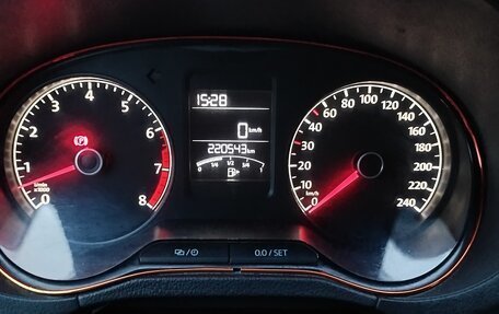 Volkswagen Polo VI (EU Market), 2015 год, 949 000 рублей, 9 фотография