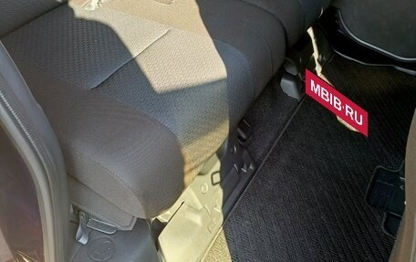 Toyota Roomy I, 2023 год, 1 650 000 рублей, 2 фотография