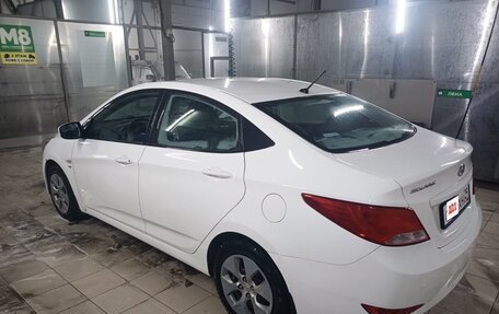 Hyundai Solaris II рестайлинг, 2016 год, 1 100 000 рублей, 5 фотография