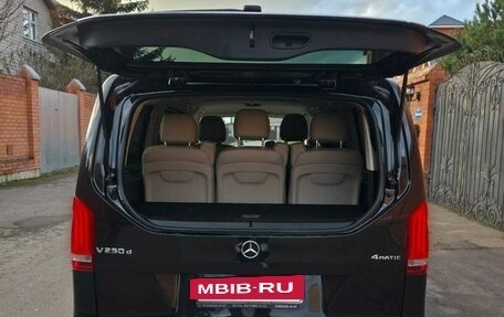 Mercedes-Benz V-Класс, 2016 год, 4 300 000 рублей, 4 фотография