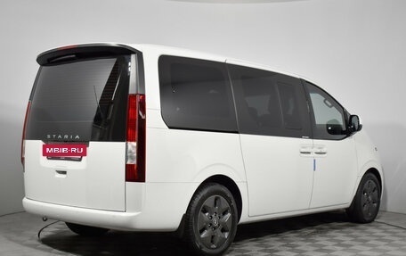 Hyundai Staria, 2021 год, 4 800 000 рублей, 5 фотография