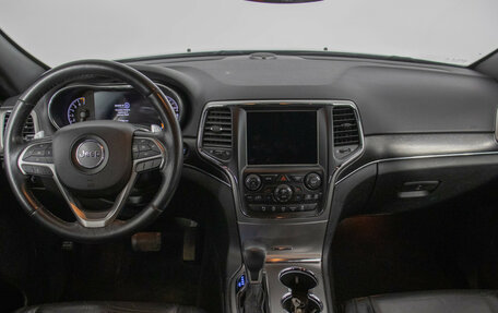 Jeep Grand Cherokee, 2018 год, 2 970 000 рублей, 13 фотография