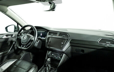 Volkswagen Tiguan II, 2018 год, 2 299 585 рублей, 9 фотография