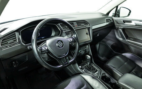 Volkswagen Tiguan II, 2018 год, 2 299 585 рублей, 11 фотография