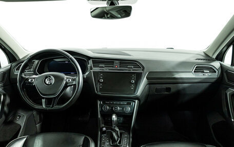 Volkswagen Tiguan II, 2018 год, 2 299 585 рублей, 13 фотография