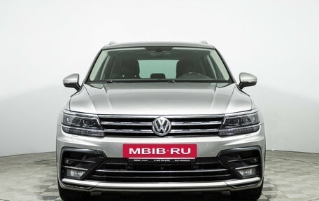 Volkswagen Tiguan II, 2018 год, 2 299 585 рублей, 2 фотография