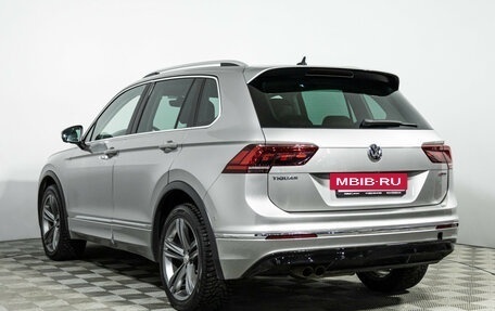 Volkswagen Tiguan II, 2018 год, 2 299 585 рублей, 7 фотография