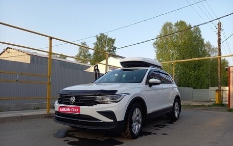 Volkswagen Tiguan II, 2021 год, 2 650 000 рублей, 1 фотография