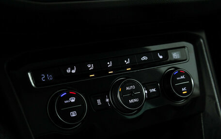 Volkswagen Tiguan II, 2018 год, 2 299 585 рублей, 19 фотография