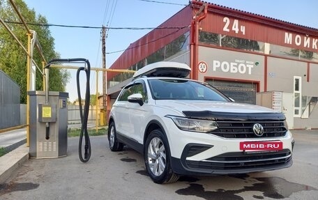 Volkswagen Tiguan II, 2021 год, 2 650 000 рублей, 6 фотография