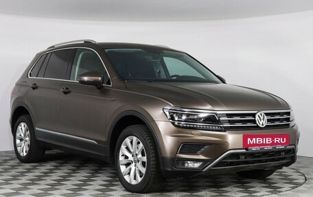 Volkswagen Tiguan II, 2018 год, 2 497 000 рублей, 3 фотография