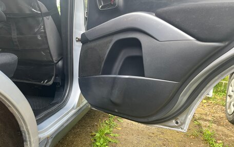 Mitsubishi Outlander III рестайлинг 3, 2007 год, 850 000 рублей, 12 фотография