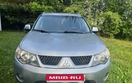 Mitsubishi Outlander III рестайлинг 3, 2007 год, 850 000 рублей, 22 фотография