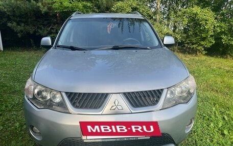 Mitsubishi Outlander III рестайлинг 3, 2007 год, 850 000 рублей, 18 фотография