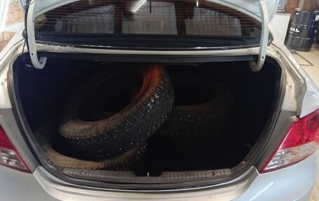 Hyundai Solaris II рестайлинг, 2012 год, 565 000 рублей, 3 фотография