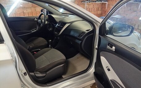 Hyundai Solaris II рестайлинг, 2012 год, 565 000 рублей, 4 фотография