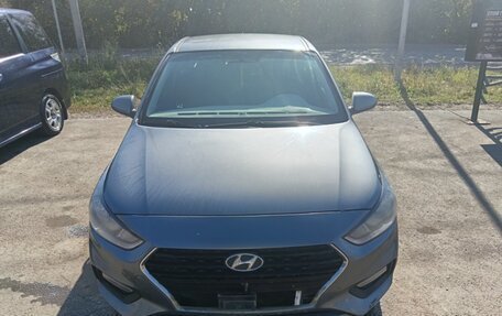 Hyundai Solaris II рестайлинг, 2018 год, 1 500 000 рублей, 1 фотография