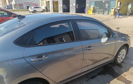 Hyundai Solaris II рестайлинг, 2018 год, 1 500 000 рублей, 4 фотография