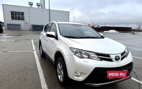 Toyota RAV4, 2014 год, 1 700 000 рублей, 10 фотография