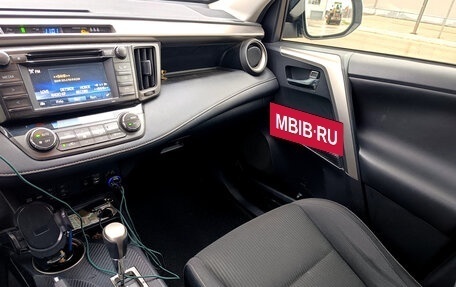 Toyota RAV4, 2014 год, 1 700 000 рублей, 12 фотография