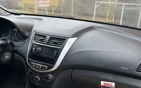 Hyundai Solaris II рестайлинг, 2013 год, 575 000 рублей, 5 фотография