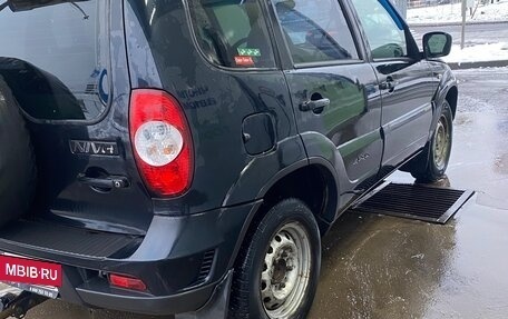 Chevrolet Niva I рестайлинг, 2012 год, 420 000 рублей, 3 фотография