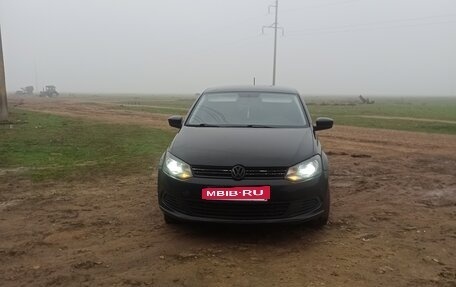 Volkswagen Polo VI (EU Market), 2013 год, 550 000 рублей, 1 фотография