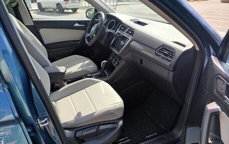 Volkswagen Tiguan II, 2019 год, 2 600 000 рублей, 1 фотография