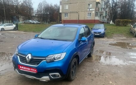 Renault Logan II, 2019 год, 1 020 000 рублей, 1 фотография