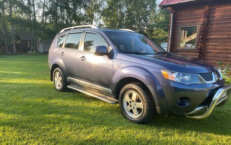 Mitsubishi Outlander III рестайлинг 3, 2007 год, 1 250 000 рублей, 10 фотография