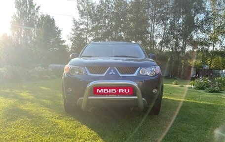Mitsubishi Outlander III рестайлинг 3, 2007 год, 1 250 000 рублей, 9 фотография