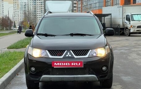 Mitsubishi Outlander III рестайлинг 3, 2007 год, 1 080 000 рублей, 3 фотография