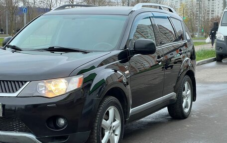 Mitsubishi Outlander III рестайлинг 3, 2007 год, 1 080 000 рублей, 9 фотография