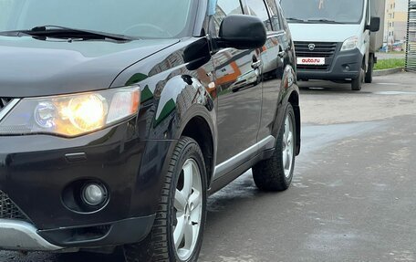 Mitsubishi Outlander III рестайлинг 3, 2007 год, 1 080 000 рублей, 15 фотография