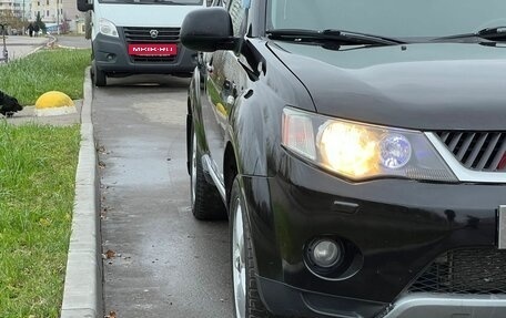 Mitsubishi Outlander III рестайлинг 3, 2007 год, 1 080 000 рублей, 12 фотография