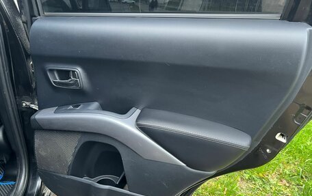 Mitsubishi Outlander III рестайлинг 3, 2007 год, 1 080 000 рублей, 25 фотография