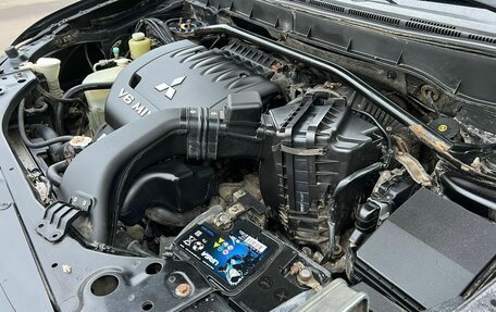 Mitsubishi Outlander III рестайлинг 3, 2007 год, 1 080 000 рублей, 22 фотография