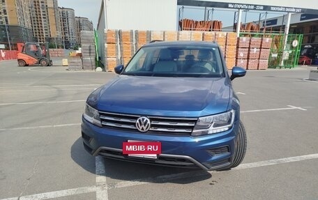 Volkswagen Tiguan II, 2019 год, 2 600 000 рублей, 10 фотография
