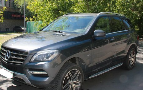 Mercedes-Benz M-Класс, 2012 год, 2 099 000 рублей, 3 фотография