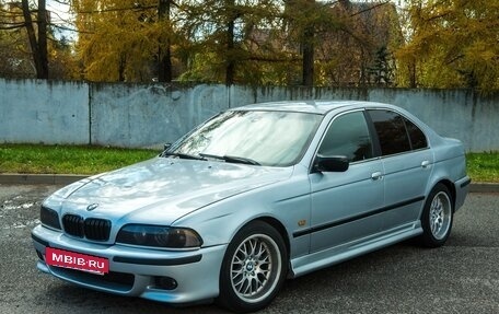 BMW 5 серия, 1999 год, 550 000 рублей, 3 фотография