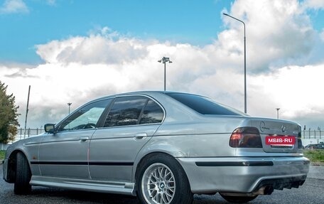 BMW 5 серия, 1999 год, 550 000 рублей, 6 фотография