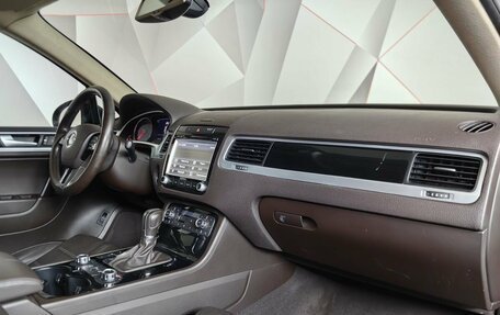 Volkswagen Touareg III, 2014 год, 2 097 000 рублей, 13 фотография