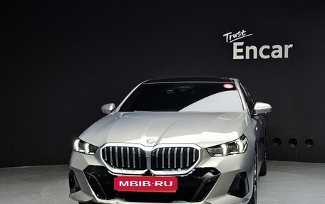 BMW 5 серия, 2024 год, 5 510 000 рублей, 2 фотография