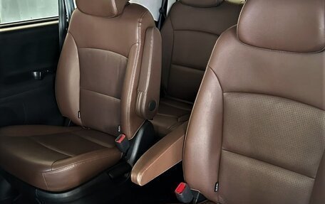 Hyundai Grand Starex Grand Starex I рестайлинг 2, 2019 год, 3 555 000 рублей, 20 фотография