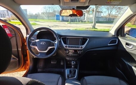 Hyundai Solaris II рестайлинг, 2017 год, 1 520 000 рублей, 14 фотография