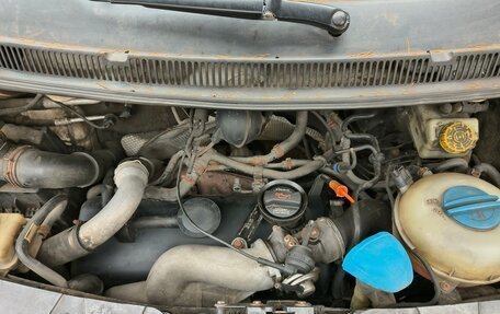 Volkswagen Transporter T5 рестайлинг, 2005 год, 790 000 рублей, 6 фотография